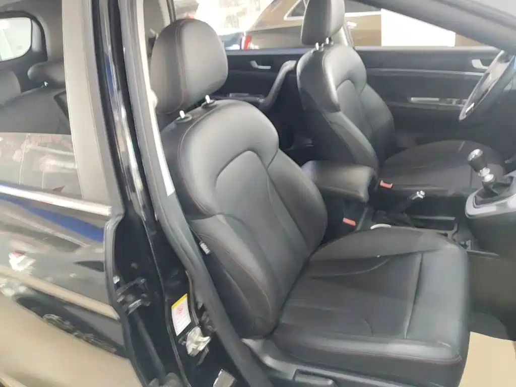 Haval M6 — миниатюра 25
