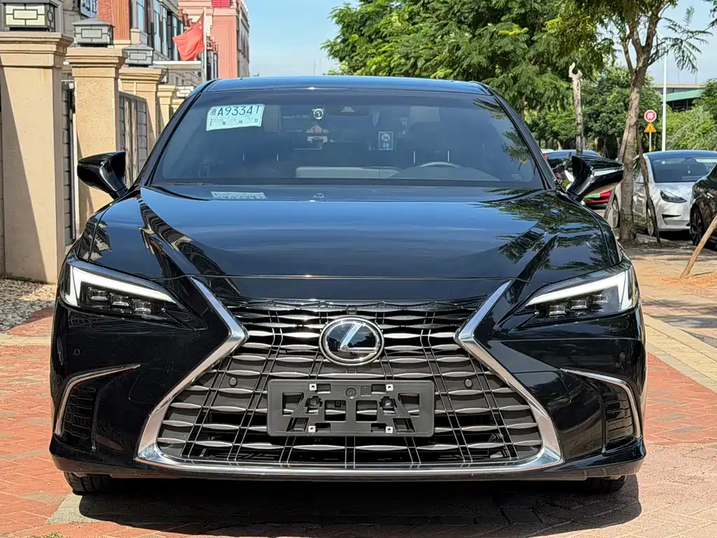 Lexus ES — миниатюра 2