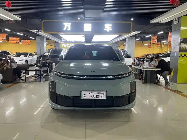 IDEAL CAR IDEAL L6 2025