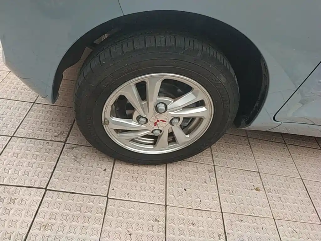Wuling MINIEV — миниатюра 23