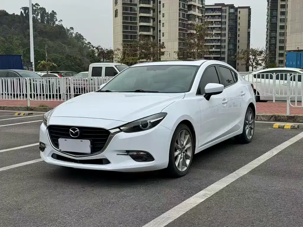 Mazda 3 Axela 2019
