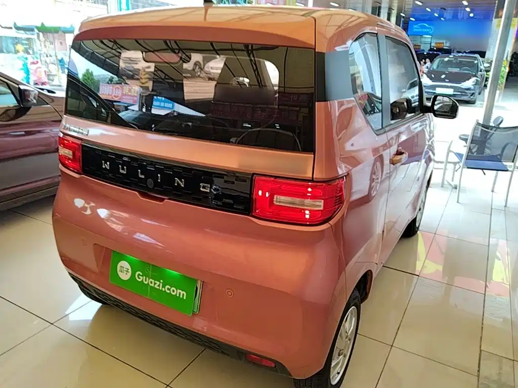 Wuling MINIEV — миниатюра 7