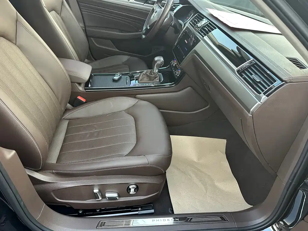 Volkswagen Phideon — миниатюра 12