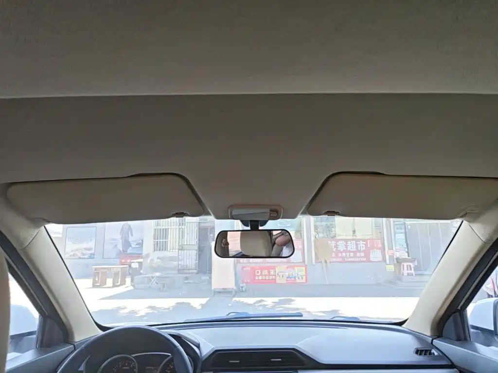 Wuling Hongguang — миниатюра 18
