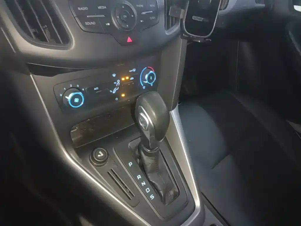 Ford Focus — миниатюра 14