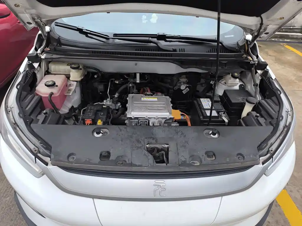 BYD Yuan Pro — миниатюра 16