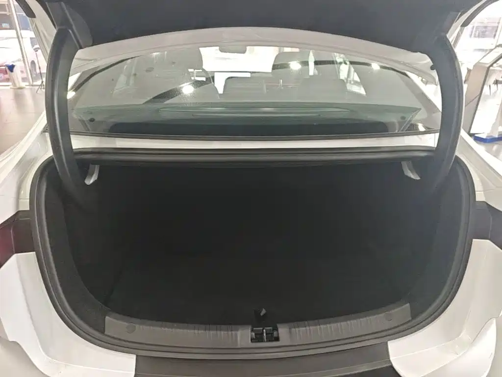 BYD Qin L — миниатюра 19