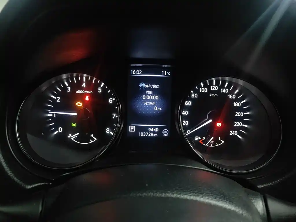Nissan X-Trail — миниатюра 8