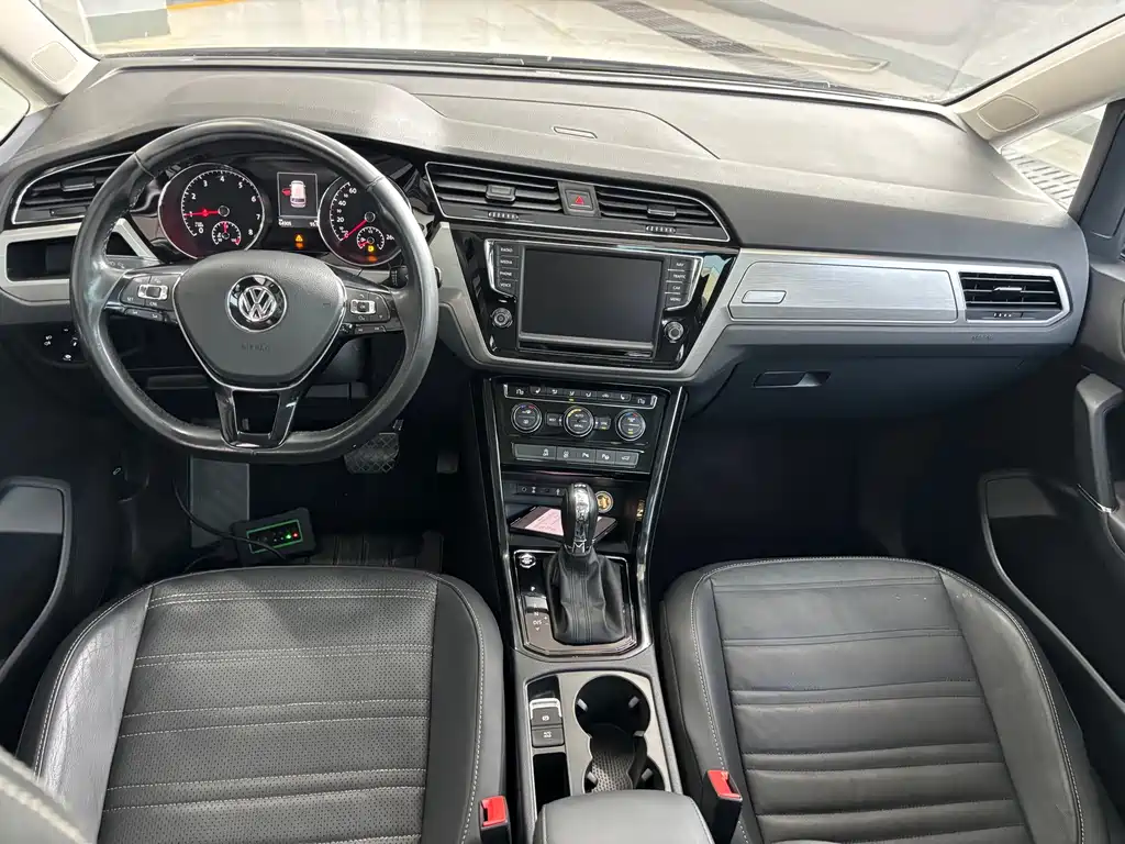 Volkswagen Touran — миниатюра 7