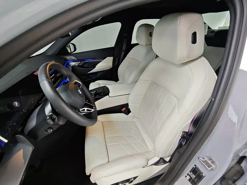 BMW 5 Series (Import) — миниатюра 9