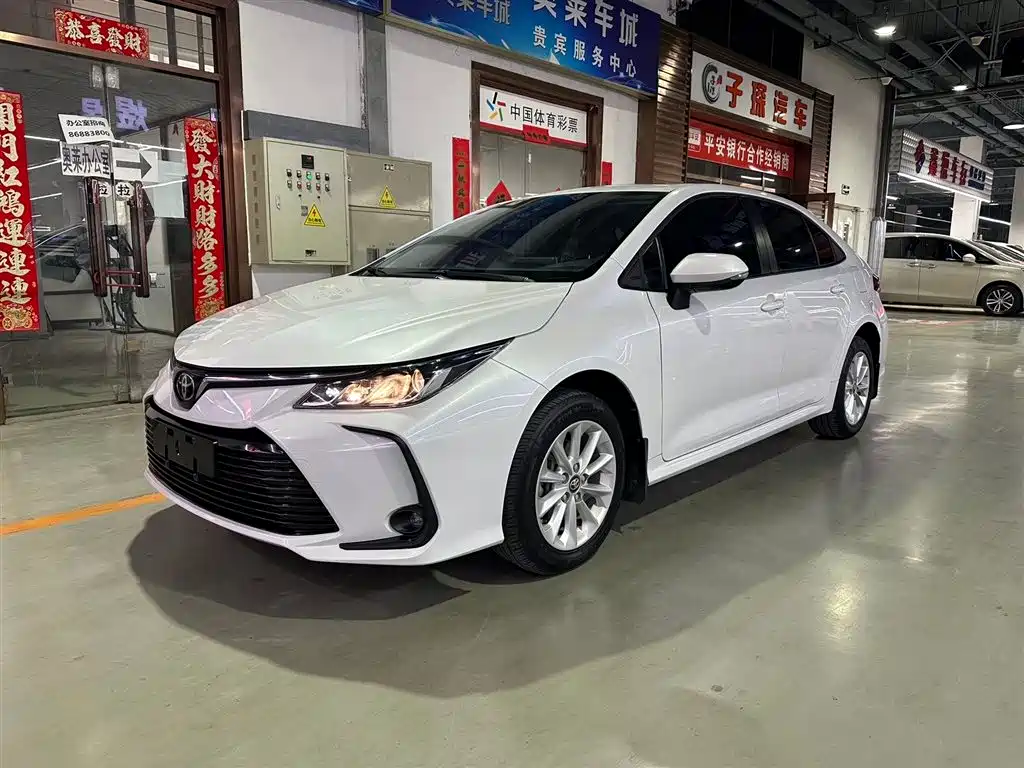 TOYOTA COROLLA