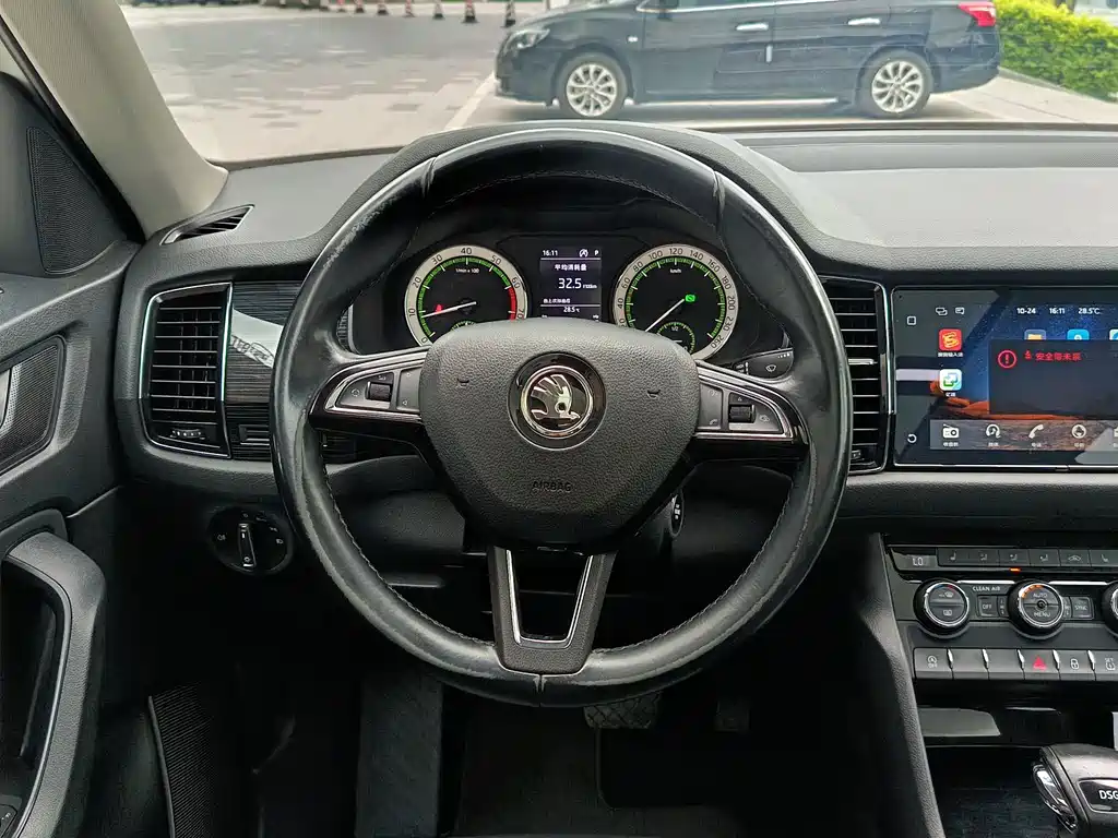 Skoda Kodiaq 2018 TSI330 5 мест Luxury