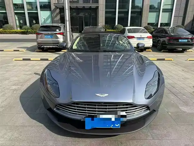 aston-martin db11