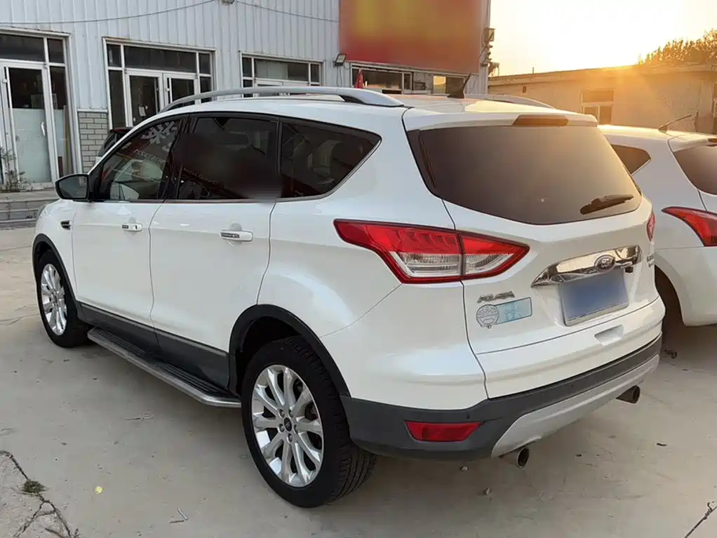 Ford Kuga — миниатюра 11