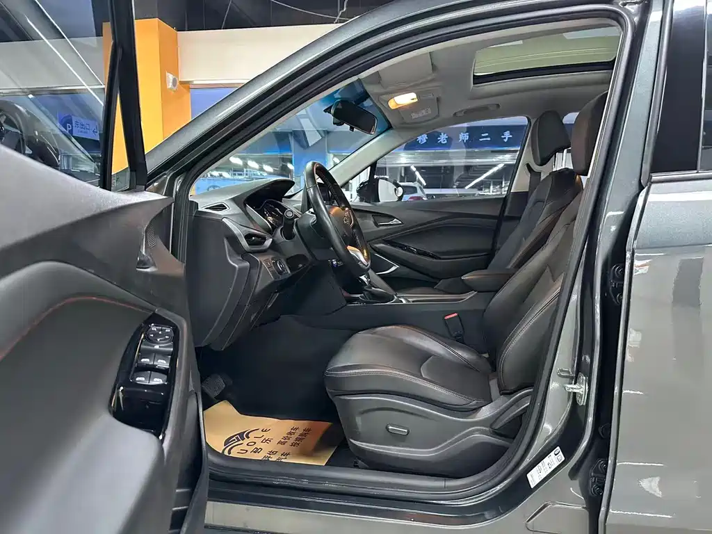 Chevrolet Volando — миниатюра 5