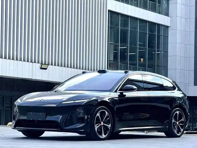 NIO ET5T
