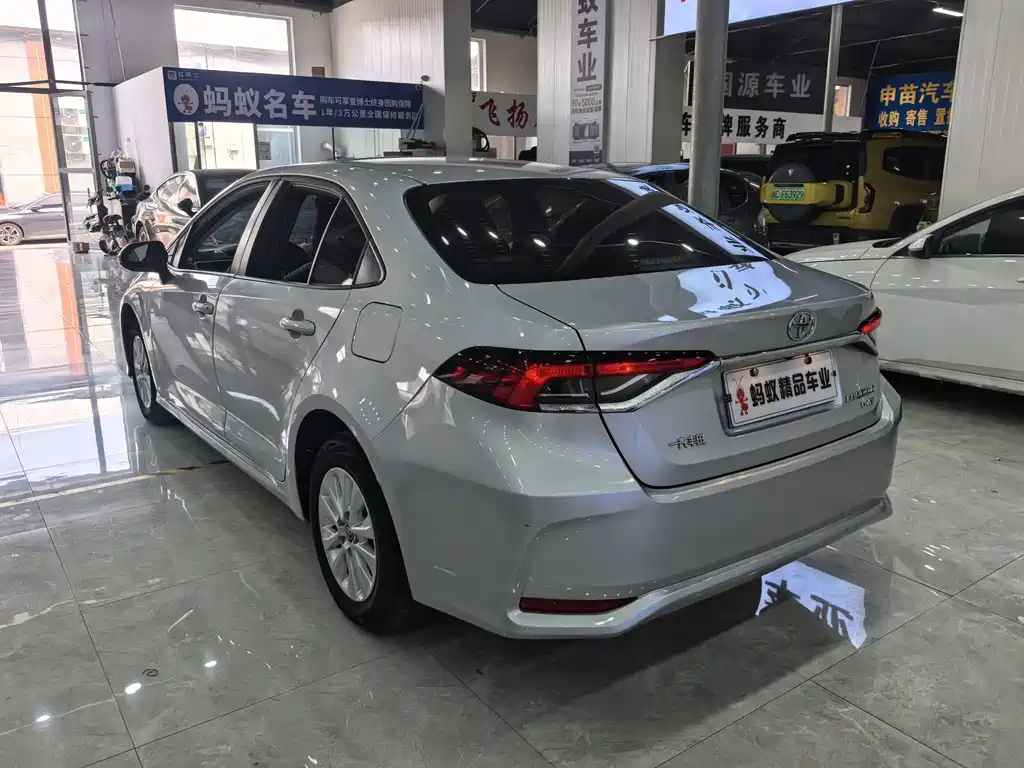 Toyota Corolla — миниатюра 6