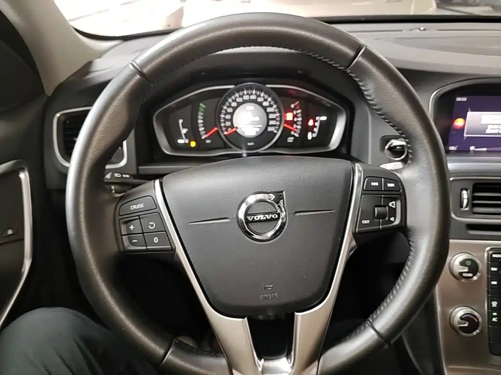 Volvo S60 — миниатюра 11