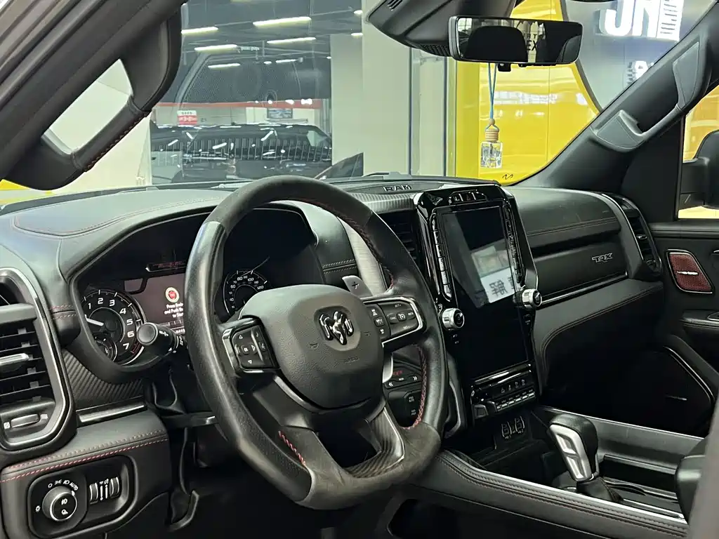 Ram Trucks 2022 6.2T