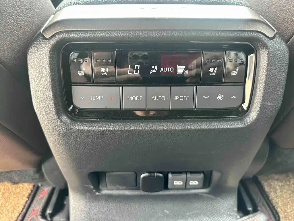 Toyota Prado — миниатюра 22
