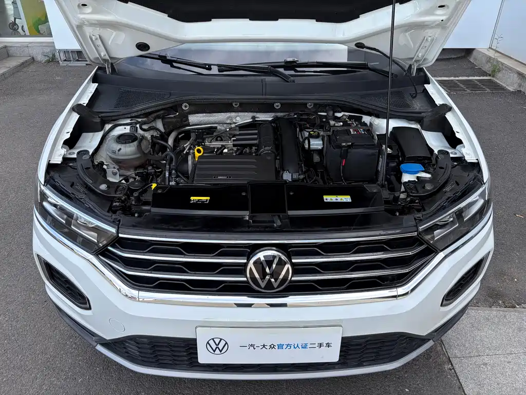 Volkswagen T-Roc - фото 3