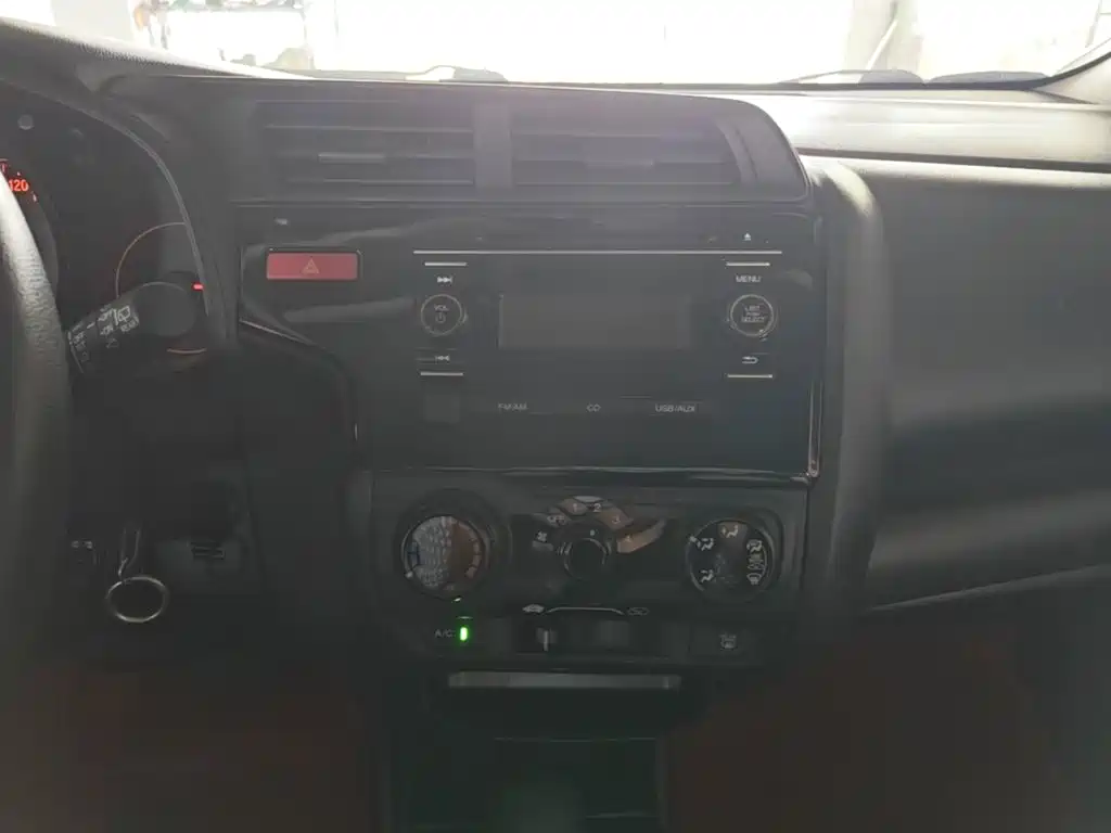 Honda Fit — миниатюра 13