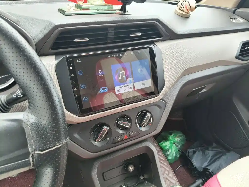 Wuling Hongguang — миниатюра 9