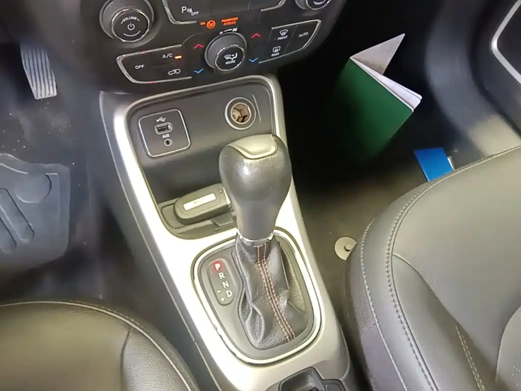 Jeep Compass — миниатюра 14