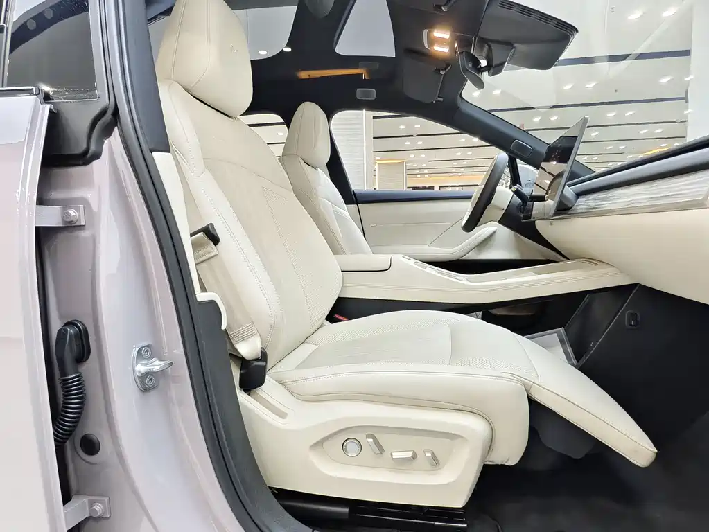 Onvo L60 2025 60kWh