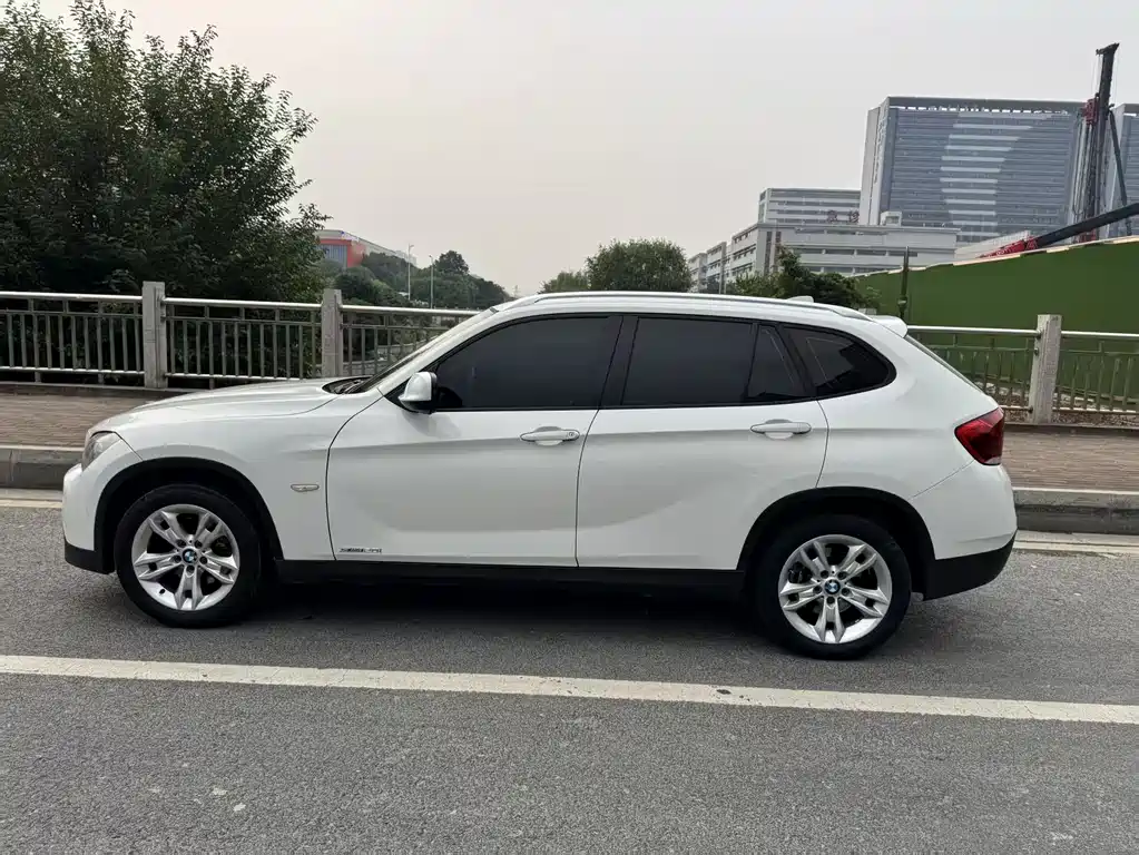 BMW X1 2012 xDrive20i Luxury