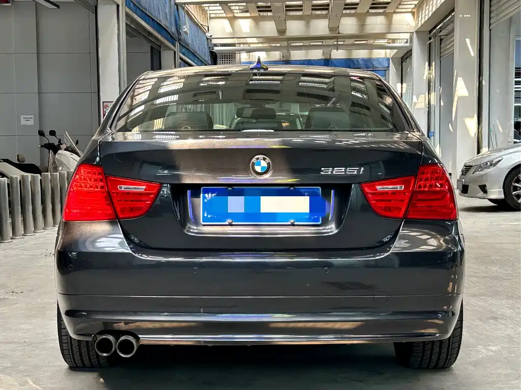 BMW 3 Series — миниатюра 4