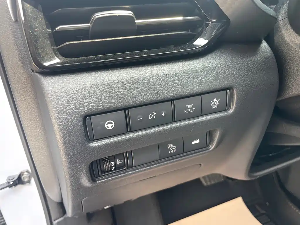 Nissan Sylphy - фото 14
