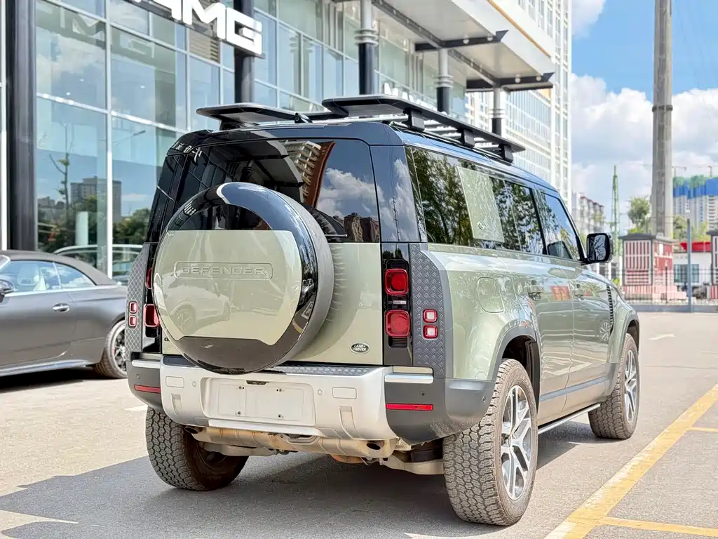 Land Rover Defender — миниатюра 5