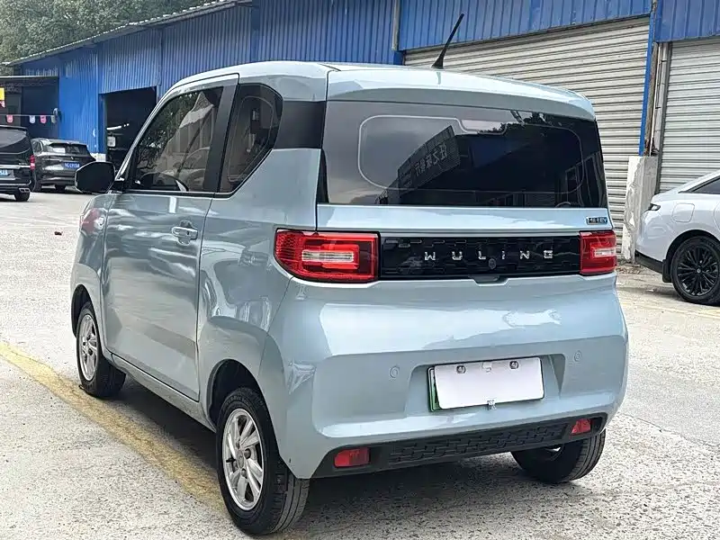 Wuling MINIEV — миниатюра 4
