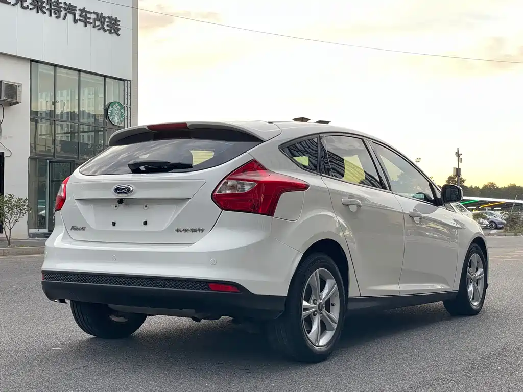 Ford Focus — миниатюра 15