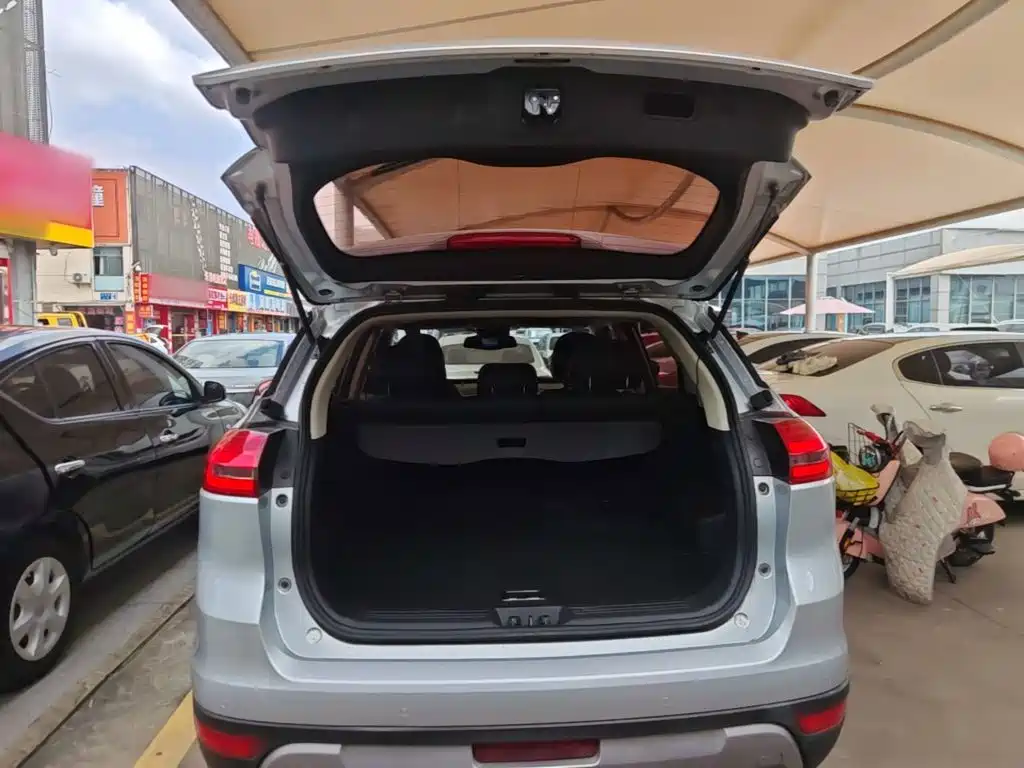 Geely Boyue — миниатюра 19