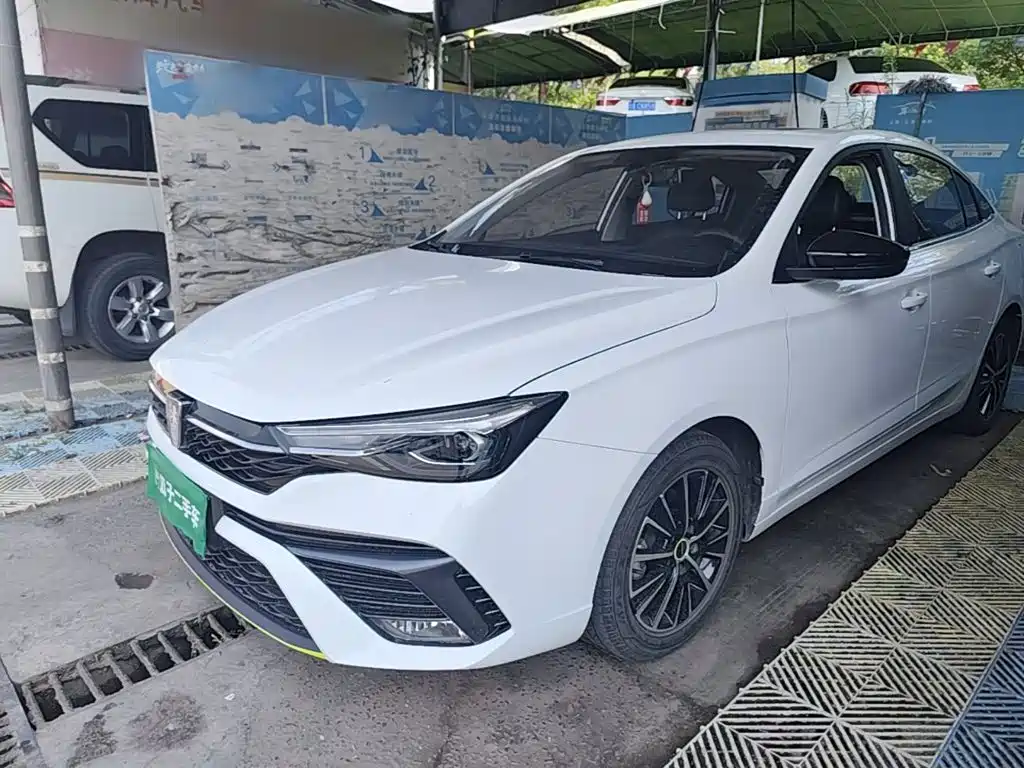 2021 Roewe i5 - zdjęcie 1 z 25