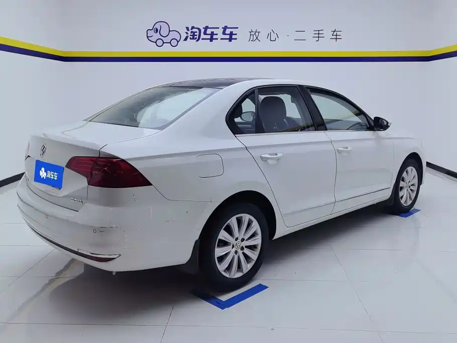 Volkswagen Bora — миниатюра 3