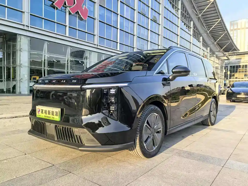 SAIC MAXUS EVERYONE 7