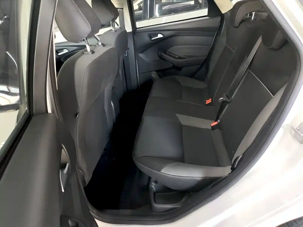 Ford Focus — миниатюра 17