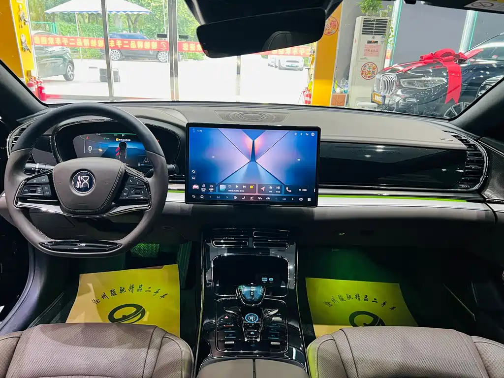 BYD Han 2022 DM-i 121KM Luxury