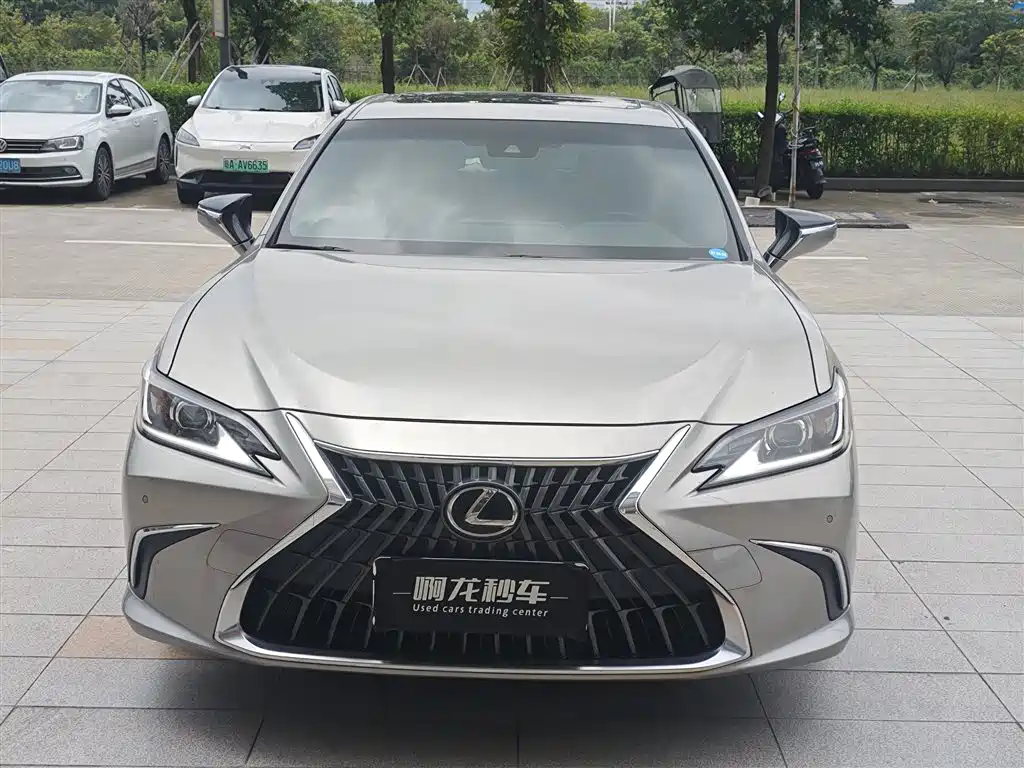 Lexus ES — миниатюра 2