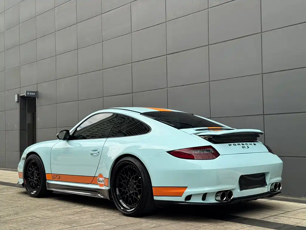Porsche 911 2010 Carrera S 3.8L