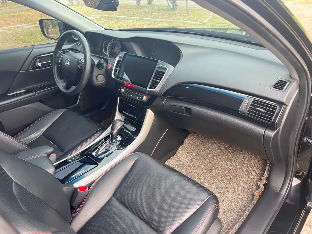 Honda Accord — миниатюра 10