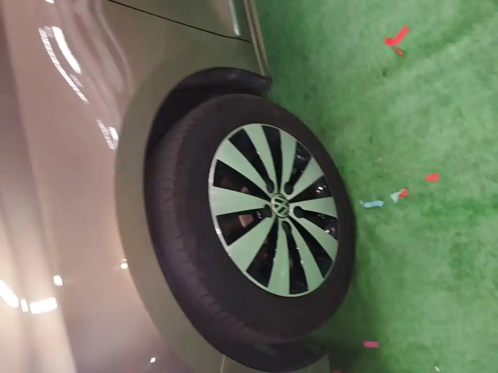Volkswagen Sagitar — миниатюра 23