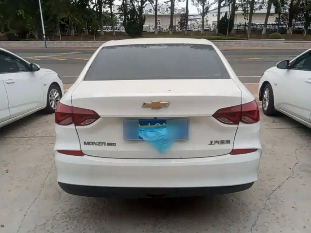 Chevrolet Monza — миниатюра 6