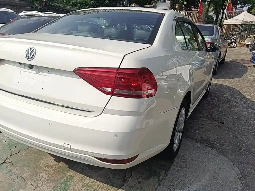 Volkswagen Lavida — миниатюра 8