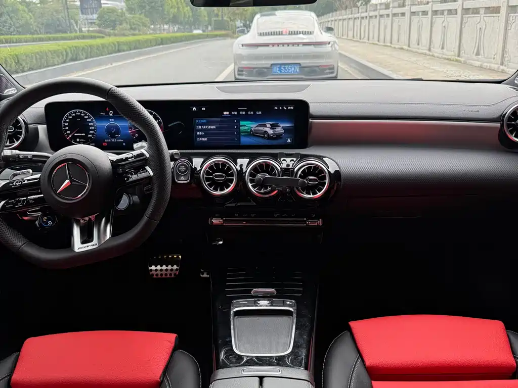 Mercedes-Benz A-Class AMG — миниатюра 14