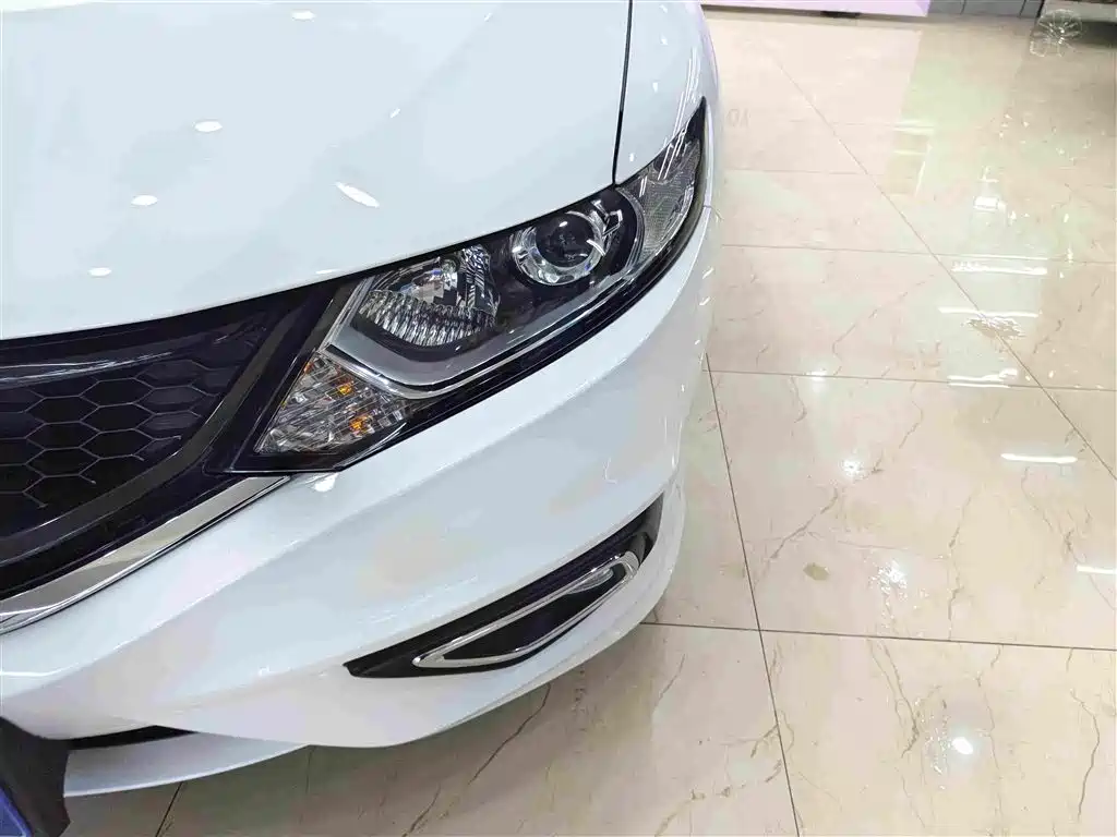 Honda Jade — миниатюра 11