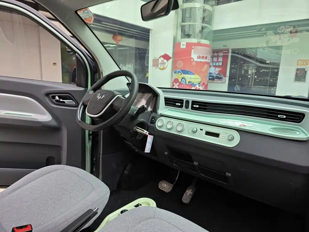 Wuling MINIEV — миниатюра 14